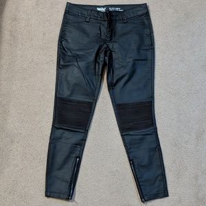 Black faux leather jeggings